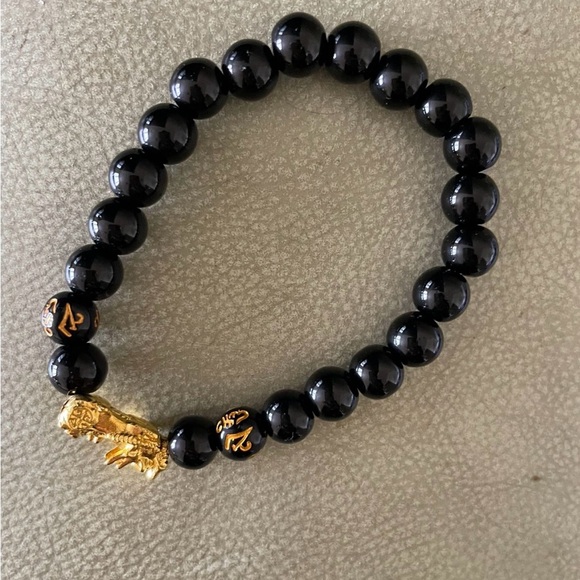 Black and Gold Beaded Bracelet - Picture 4 of 4